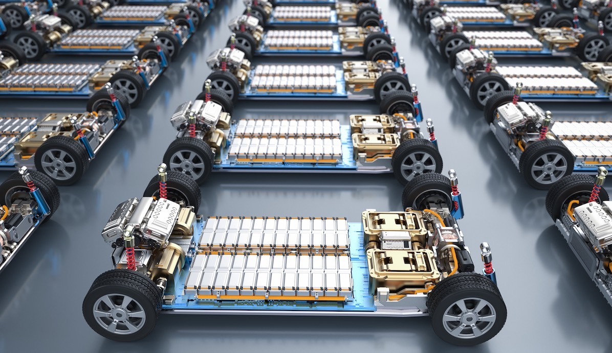 Are electric cars heavier than fuel-powered cars?