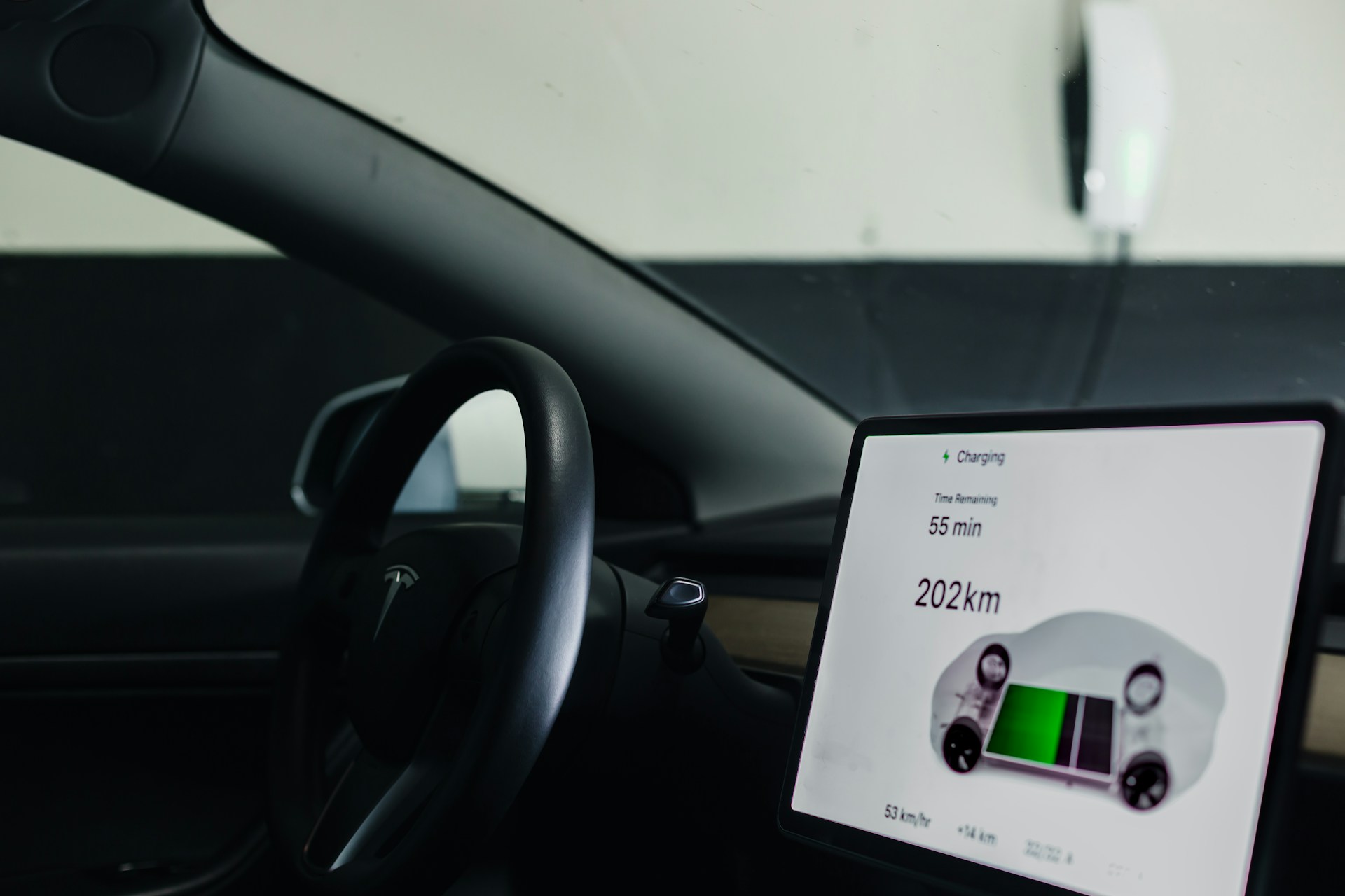 Tips for Saving Energy in Electric Vehicles